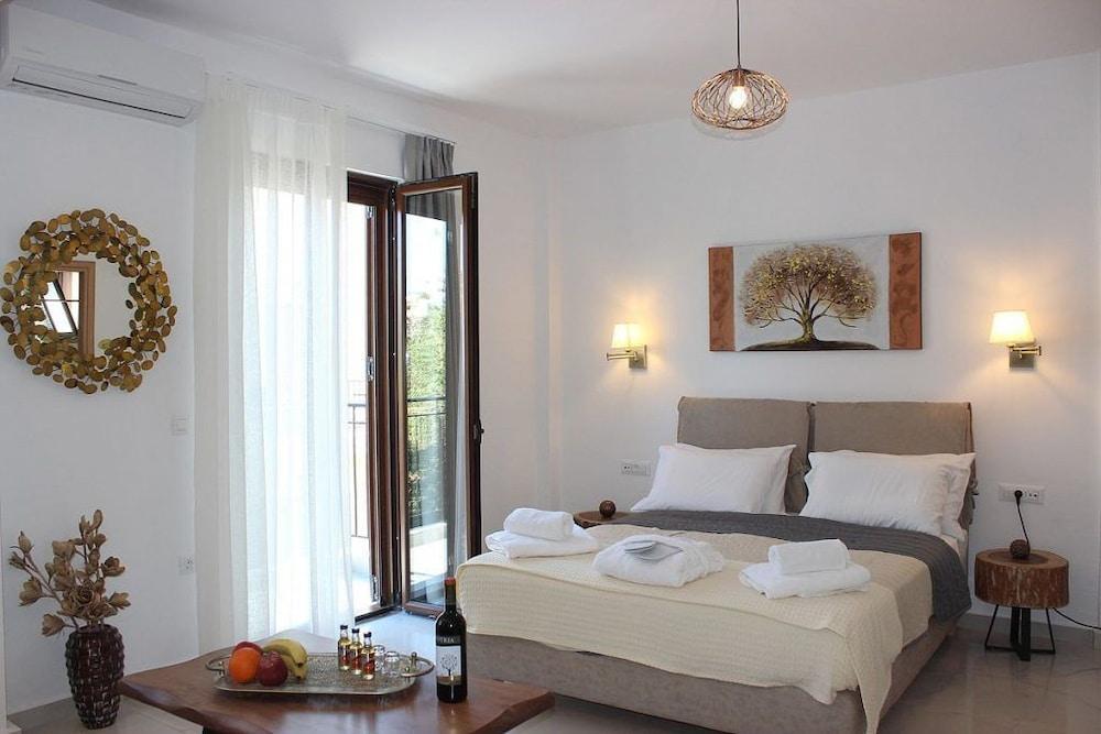 Deluxe Suites La Canea Esterno foto